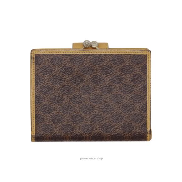 🔴 Celine Snap Wallet - Macadam Triomphe - Picture 2 of 9